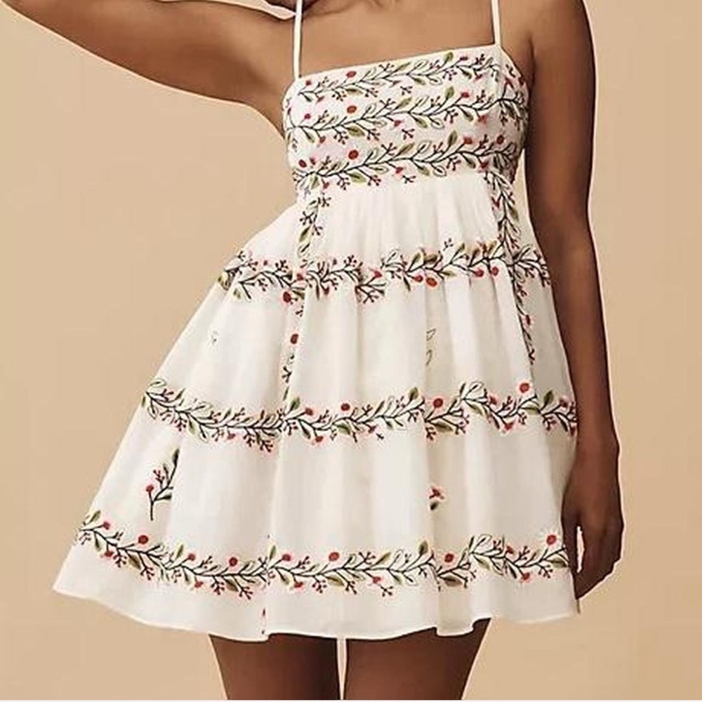 Elegant White Floral Embroidered Mini Dress